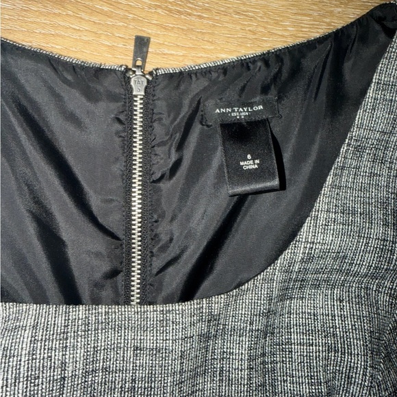 Ann Taylor Knee Length Business Dress Black size 6 - Picture 5 of 5